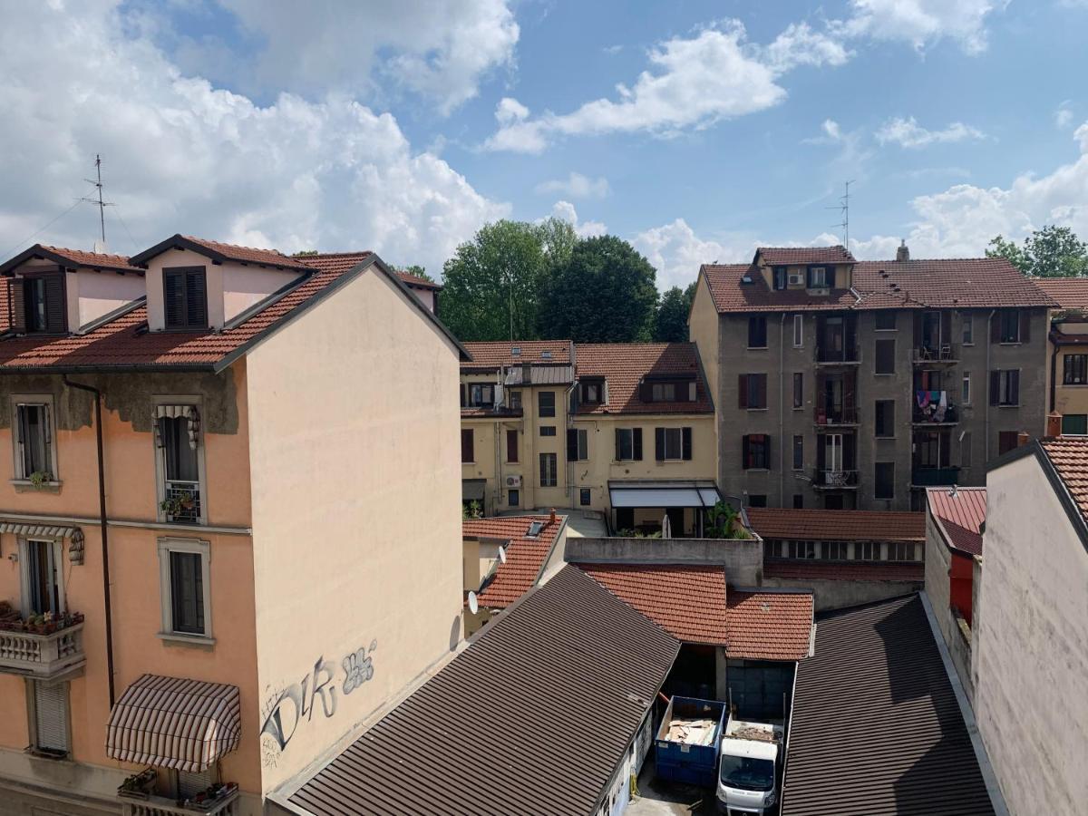 Ferienwohnung Mansarda Di Nolo-Mm Pasteur-Red Line Mailand Exterior foto
